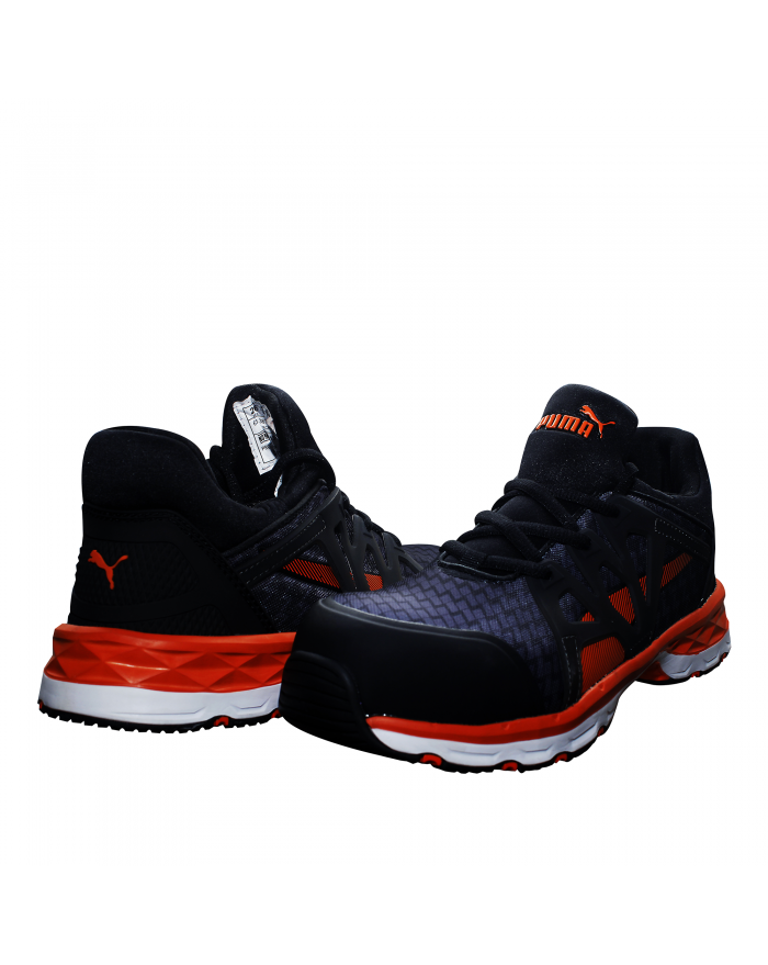 tenis puma negro con naranja